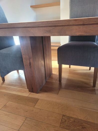 dining room table and chairs