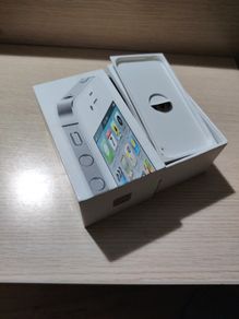 iPhone 4 s box