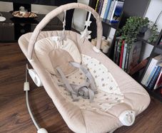 Joie baby bouncer stars
