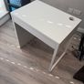 Desk with drawer Image 2