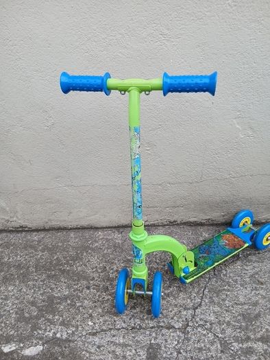 Kids scooter