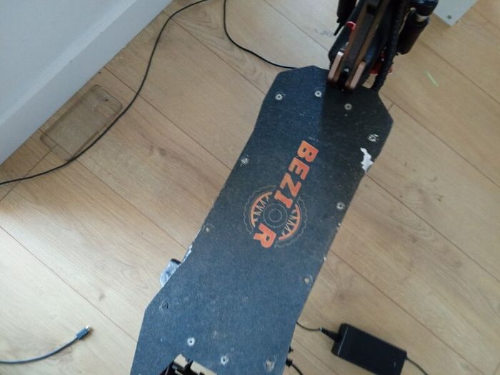 Electric scooter