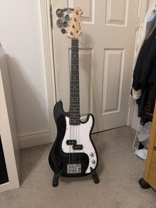 harley benton  four string bass guitar