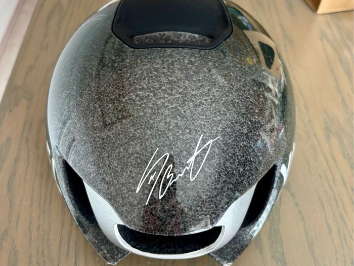 Sam Bennett RCR decathlon helmet aero helmet size large worn handful of times unbelievable helmet beautiful