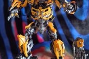 Revoltech Transformers Bumblebee Kaiyodo Yamaguchi Action Figure No.38