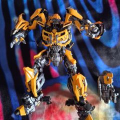 Revoltech Transformers Bumblebee Kaiyodo Yamaguchi Action Figure No.38