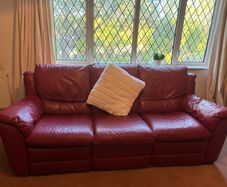 Italsofa Red leather 3 seater sofa with 2 recliners extremely comfortable