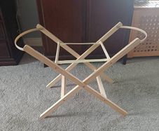 moses basket stand