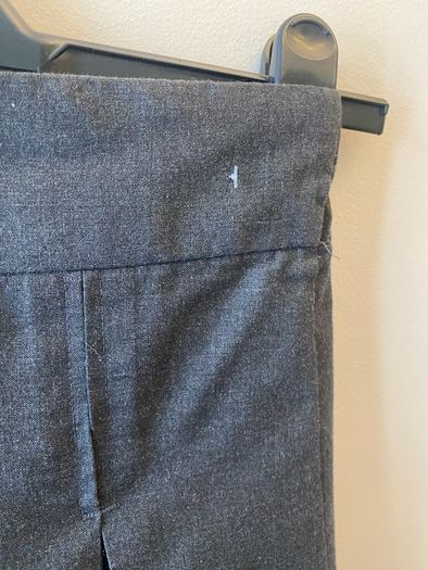 Lily & Dan grey skirt (new) age 8-9