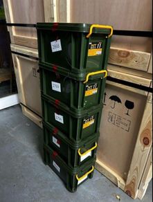 Stackable storage containers
