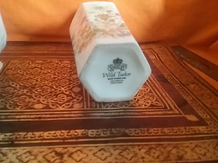 Aynsley Wild Tudor Vases