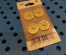 Vogue Star 0087 B buttons - pack of 4 - pale yellow
