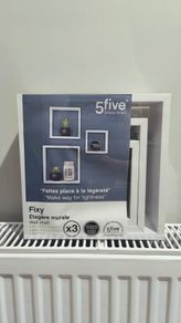 Wall shelves set