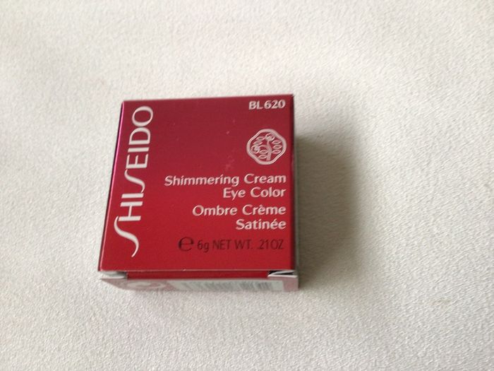 Brand New Shiseido Shimmering Cream Eye Color