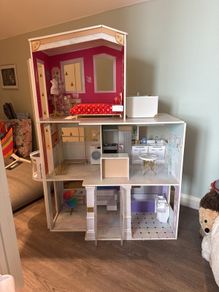 Rainbow High wooden dollhouse