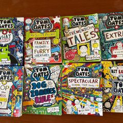 Tom Gates Book Bundle 8 Books