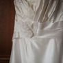 Stunning Paloma Blanca wedding dress Image 2