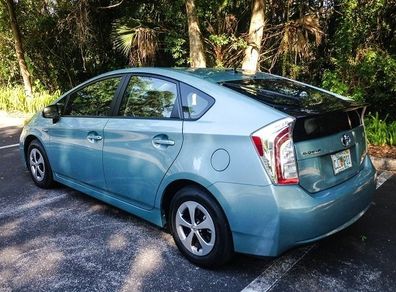 breaking prius 2014