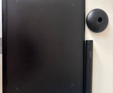 Wacom Intuos Pro Medium (PTH-660) Graphics Tablet