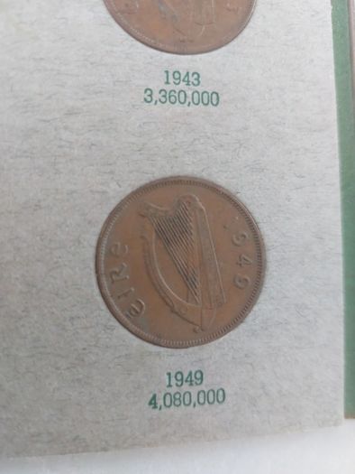 coin folder including full set of pennys including rare 1940