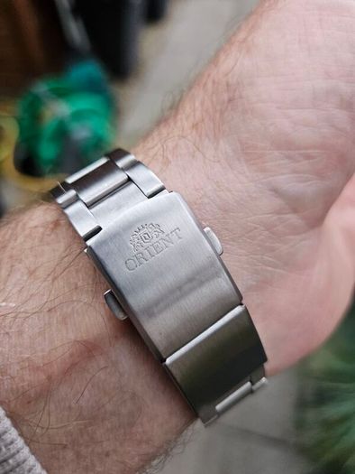 Watch Orient Neo 70' Calendar. Quartz.
