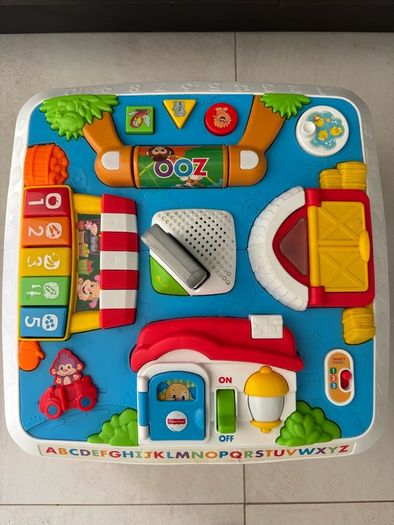 Fisher price laugh and learn smart stages around the town activity table