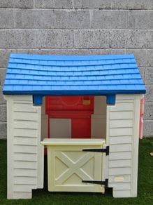 Little tikes playhouse