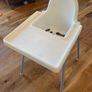 High chair Image 4