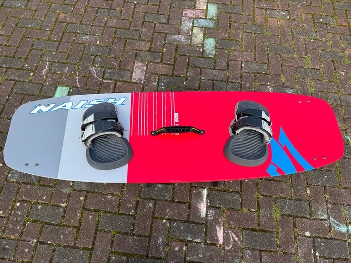 Kite board Naish Hero 140x43