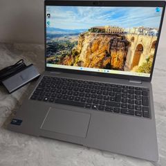 DELL Latitude 5550