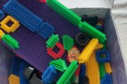 Bristle Blocks building set - large quantity