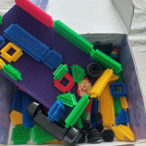Bristle Blocks building set - large quantity