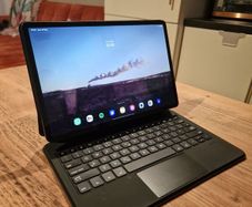 Samsung Tab S8+ 256gb tablet - third party keyboard case included