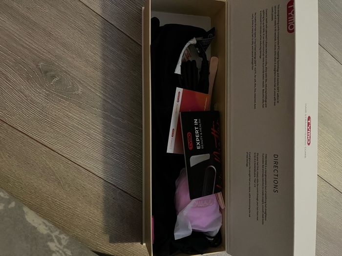 Tymo hair straightener in pink