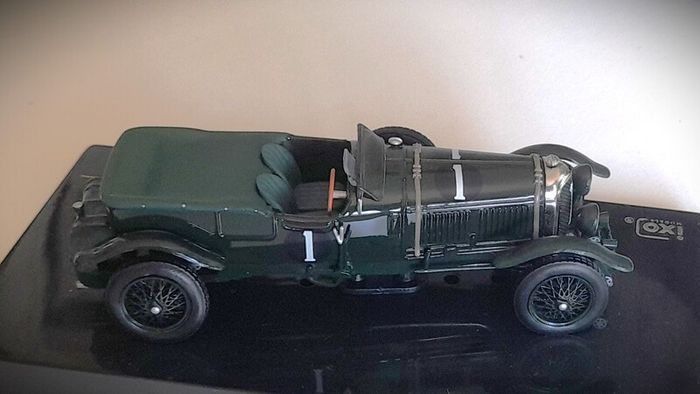 Diecast Model Le Mans Winning Bentley Le Mans 1929 1st - IXO 1:43