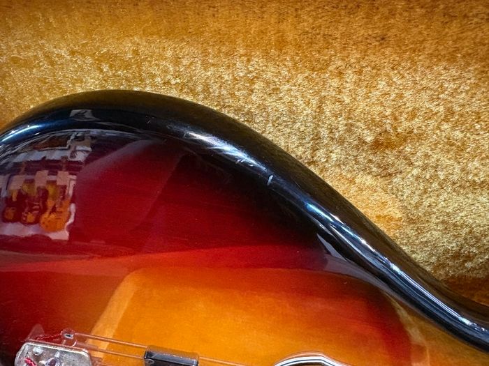 Yamaha SB-55 Sunburst 1970