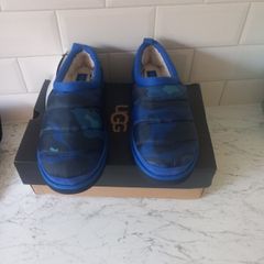 UGG Mens slippers brand new