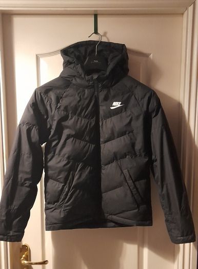 Boys Nike jacket.......BARGAIN