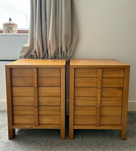 2 x Free wooden bedside lockers