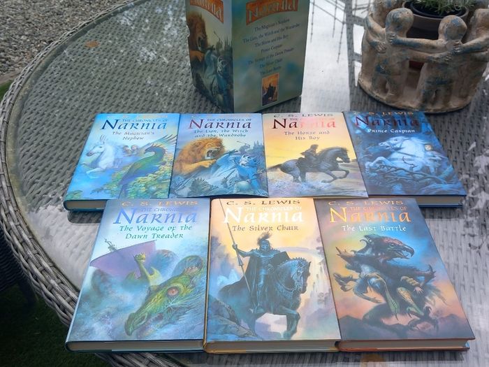 New The Chronicles of Narnia 7 x hardbacks, D18