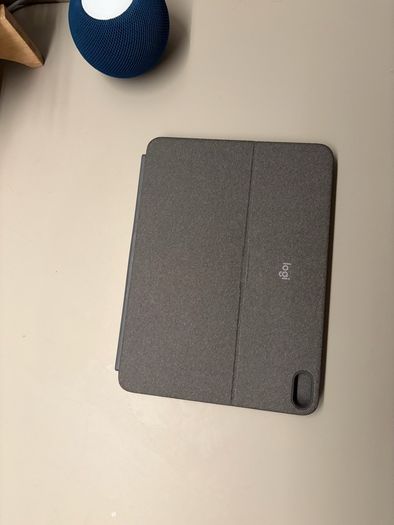 Logitech combo touch iPad 4th and 5th gen