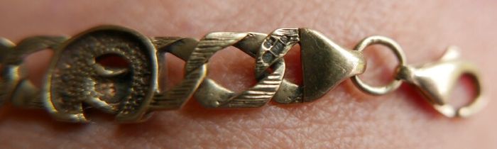 Vintage 9c 375 Solid Yellow Gold Solid Diamonds Cut Horse Shoe with Horses Head Link Bracelet L-6" 8,8 g