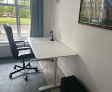 office desk and chair