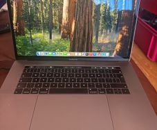 MacBook Pro A1990 (2018)