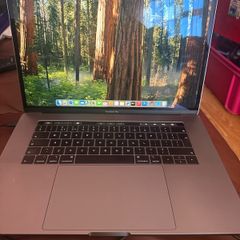 MacBook Pro A1990 (2018)