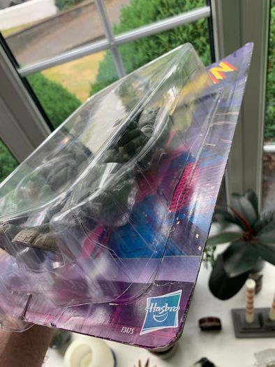 Marvel legends spider man retro wave