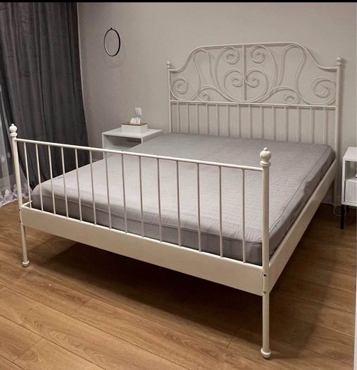 Double Bed