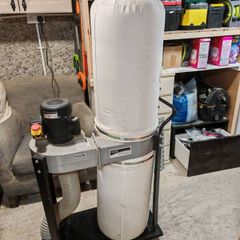 Dust chip extractor