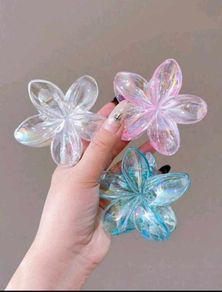 Flower clips