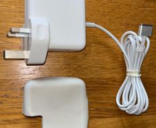 45W Replacement AC adapter for MacBook Air Model:A1436/A1465/A1466